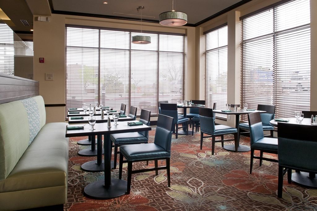 Hilton Garden Inn Albuquerque Airport Restaurant bilde